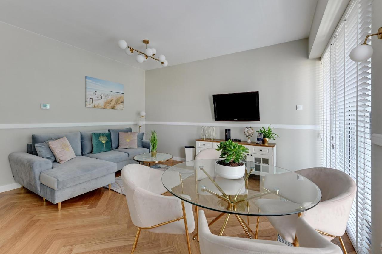 Wave - Yacht Park Apartment *